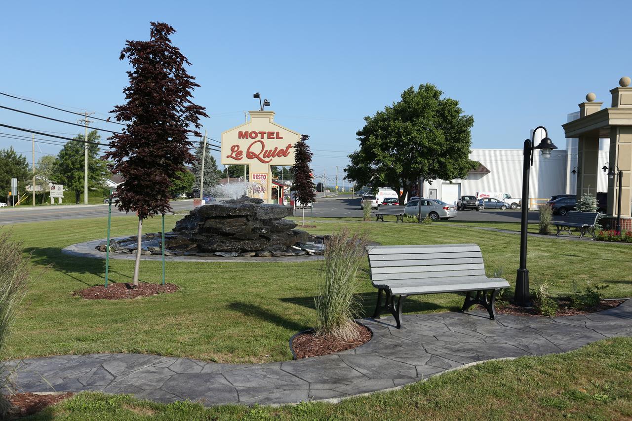 Hotel Motel Le Quiet Lac-Mégantic Exterior foto